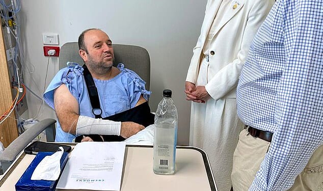 Bondi Beach hero Ahmed Al Ahmed was visited in hospital by opposition leader Sussan Ley