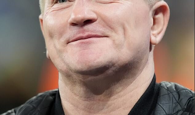 Late boxing champ Ricky Hatton eft a fortune of £40million to his three children after his tragic death