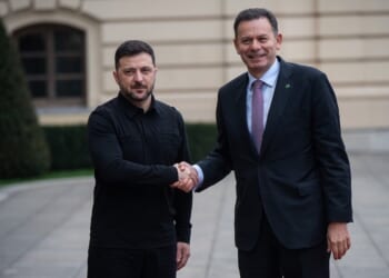 Russia strikes Ukrainian port as peace negotiations continue in US