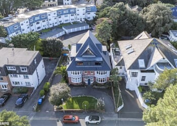 The early 19th century three-storey house is located in the middle of the exclusive peninsula in the 'millionaire¿s row' of Sandbanks
