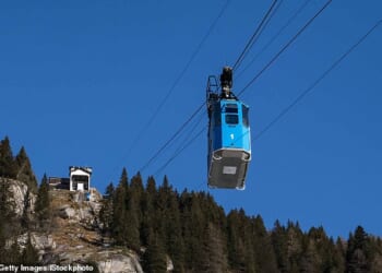 Around one hundred people were also left stranded following the incident, which took place at the Macugnaga cable car, in the Verbano-Cusio-Ossola region of Piedmont