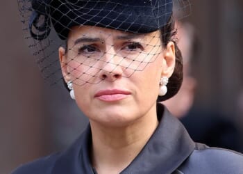 Sophie Winkleman has admitted that she gave in to allowing her 12-year-old a mobile phone, after campaigning to ban screens in schools and a smartphone ban for under-16s (seen in September)