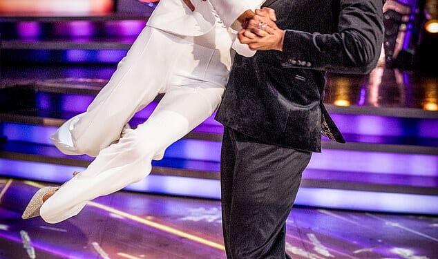 Tess Daly is swept off her feet by Strictly pro Aljaž Škorjanec in the show's upcoming Christmas special