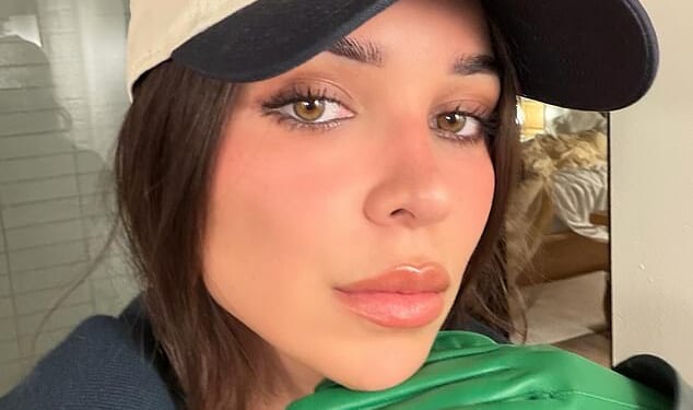 Songwriter Jackie Apostel is dating the Beckhams' youngest son, Cruz