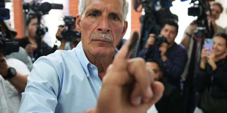 Trump wades into Honduran vote, raising questions about American drug trafficking strategy