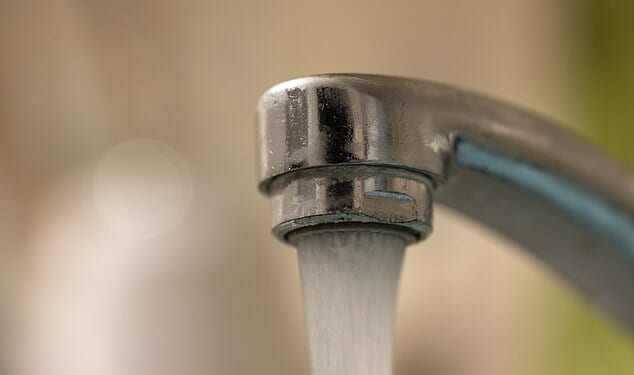 Brits will be urged to use pillowcases, bedsheets or coffee filters to make safe drinking water in the event of an extended UK blackout