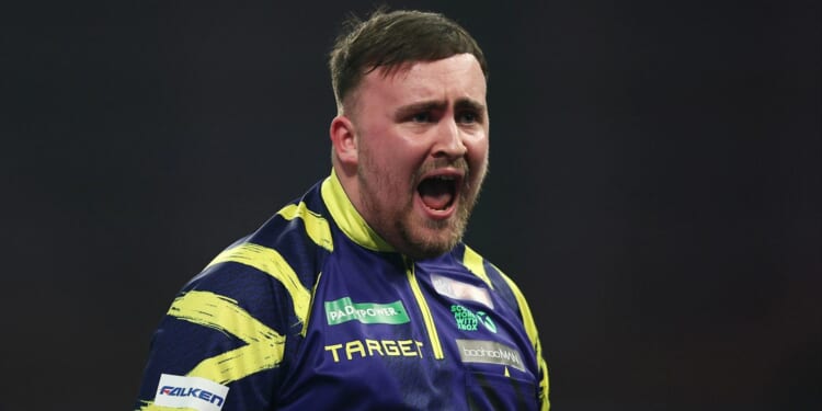 Why is Luke Littler being booed at the World Darts Championship?