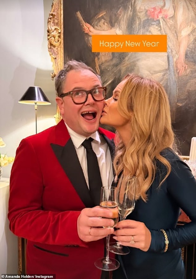 Amanda and her family partied with the presenter's best friend Alan Carr as they ushered in the New Year by quaffing flutes of champagne