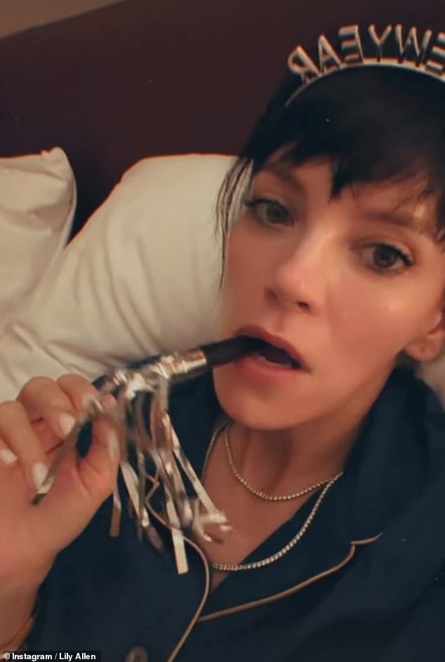 The singer matched her loungewear with a New Year's headpiece after a busy year that saw her release her comeback album West End Girl