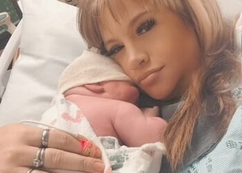 Markie Smith with her 13lb newborn, son Canyon