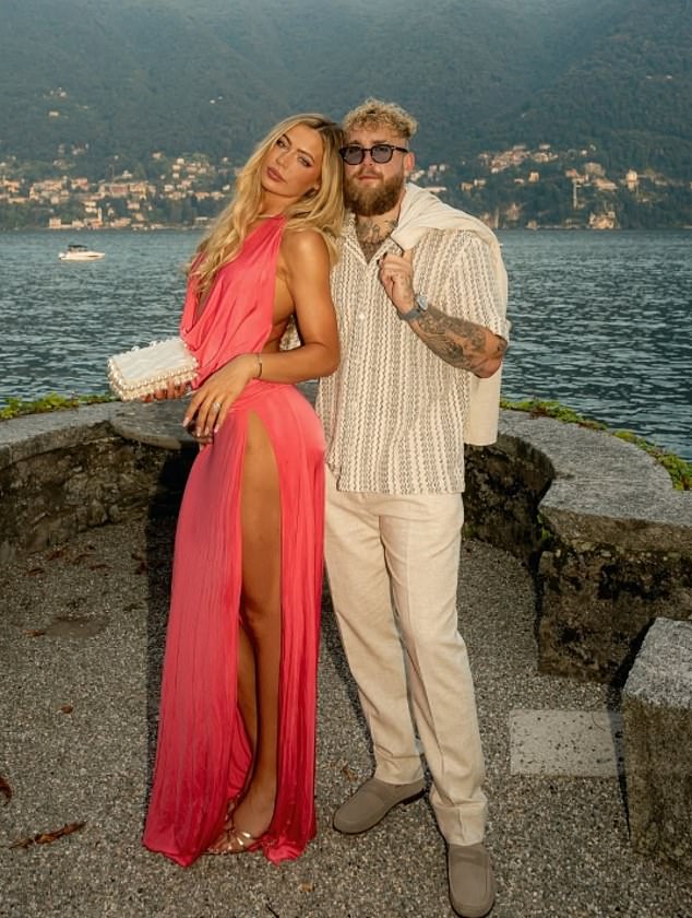 Leerdam crashed out of her signature event, the 1000m distance, after a nasty fall last week