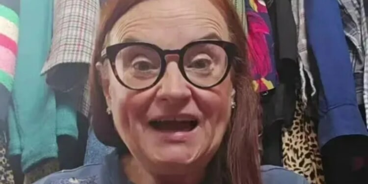 Side hustler reveals EXACTLY how many pictures you need to get your eBay listings sold after meeting with them in person