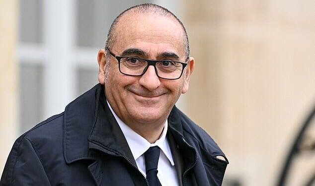 French interior minister, Laurent Nunez, has threatened to arrest British nationals who try to stop migrant crossings