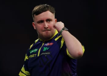 Who won race for most 180s at World Darts Championship?