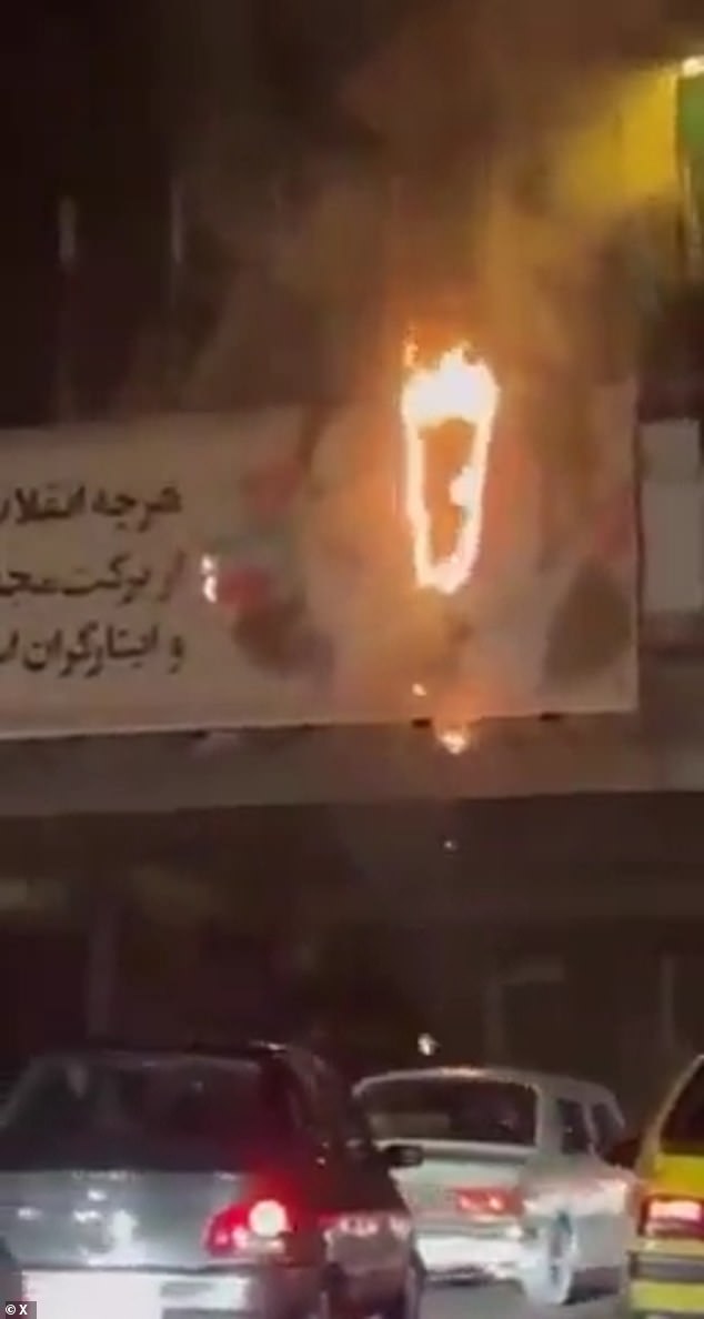 As of this morning, demonstrations are said to have taken place in over 220 towns and cities in 26 or Iran's 31 provinces