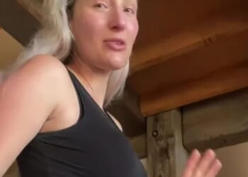 I’m 5 months pregnant with a 'B bump'… I don’t have the ‘perfect sphere’ & my tum’s creased but I’m keen to normalise it