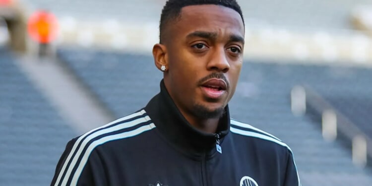 Newcastle condemn vile racist abuse towards Joe Willock and call for Meta to take action as police contacted