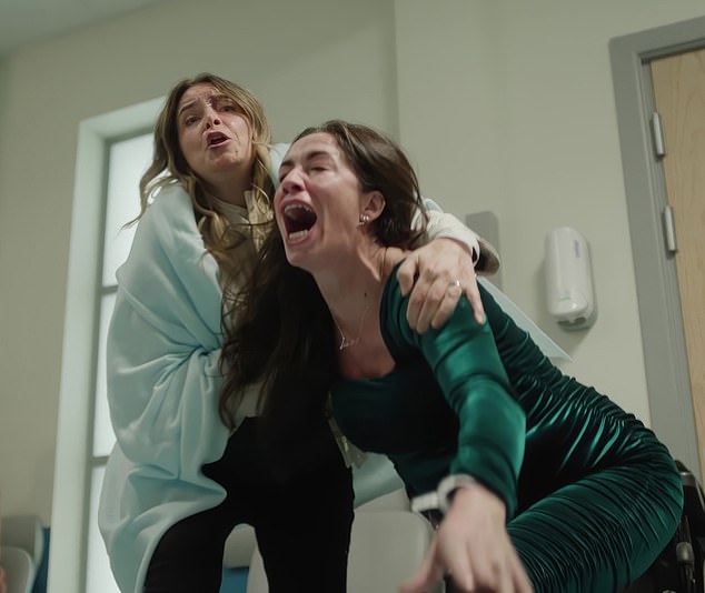 Charity was later seen trying to help fellow expecting mother, Shona Platt (Julia Goulding), as she went into premature labour after the crash