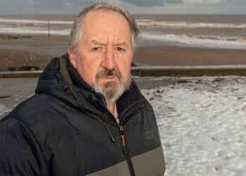 OAP desperately tried to save mum & teen daughter from drowning in rough sea before they were swept away in front of him