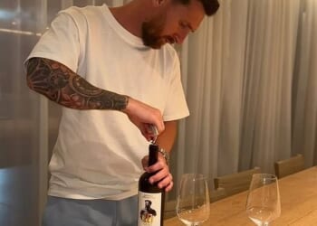 Lionel Messi has revealed that his favourite alcohlic drink is a wine mixed with sprite