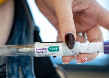 Fat jab users pile fat back on FOUR TIMES faster than regular dieters