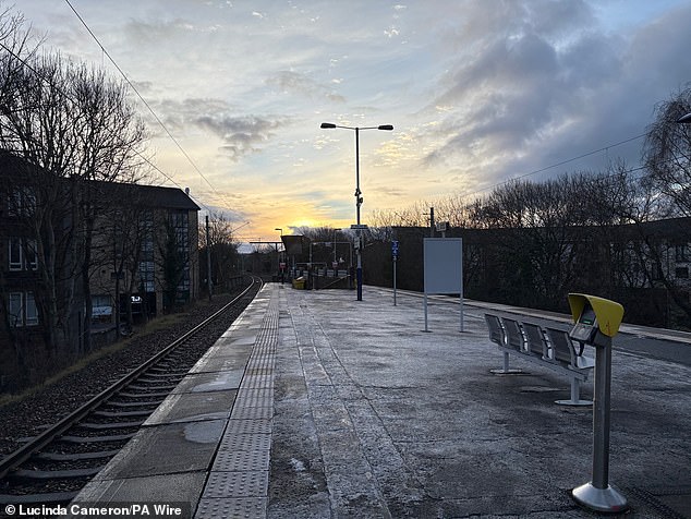 A frosty platform at Pollokshaws East railway station in Glasgow this morning
