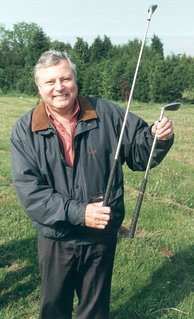 Peter Alliss, often known as the 'Voice of Golf', said that the ninth hole was one of his favourite holes in the world. The legendary BBC commentator is pictured here in 1998 with a new expandable golf club