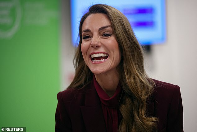 Kate and William also joined activities for patients in neuro-rehabilitation, including a therapy gym and arts room and serenaded by a harpist, funded by the charity