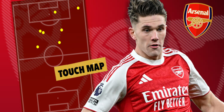 'Offers nothing' - Viktor Gyokeres' horror Arsenal run hits new low as £63.5m striker has eight touches and hauled off