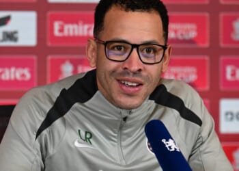 Classy moment new Chelsea boss Liam Rosenior personally greets every single journalist before first press conference