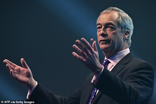 Mr Farage warned that Labour risks damaging Britain by cosying up to Brussels