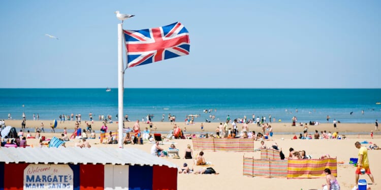 Our top picks for 'fun under £5' across all £9.50 Holiday destinations in the UK