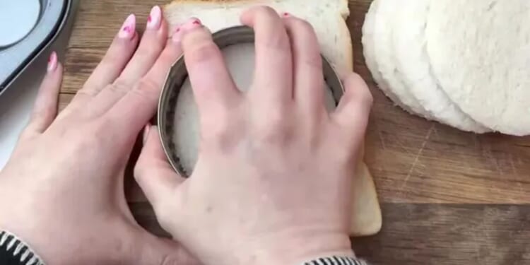 I make the best school lunchbox snack for just 30p using up bread that's about to go stale