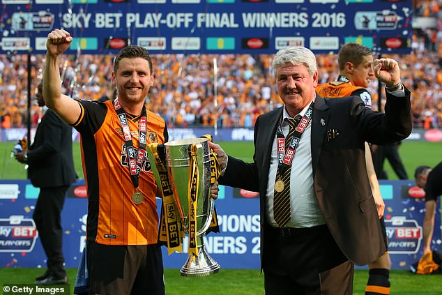 Steve Bruce (right) and his son Alex (left) enjoyed lots of success at Hull City