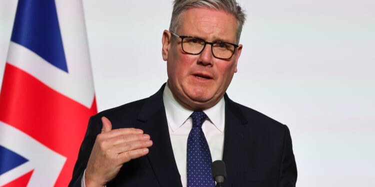 Starmer's rivals gang up in 'triple whammy' of demands to stop under-16s accessing social media