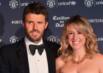 Who is Michael Carrick's wife Lisa Roughead and how many children do couple have?