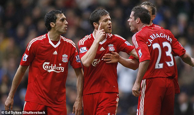 Arbeloa and Alonso played together during their days at Liverpool (Pictured in May 2009 with Jamie Carragher)