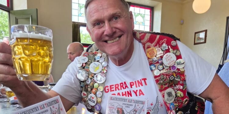 Beer fan's epic pub quest sees him tick off 4,500th British boozer