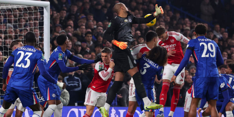 Chelsea fans call for star to be sold after 'looking like he was defending his first corner' as Arsenal gifted goal