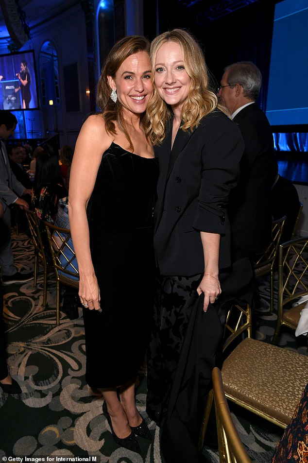 She wore it to the International Medical Corps' 2025 Annual Awards at Beverly Wilshire a Four Seasons Hotel in Beverly Hills where she posed with her friend Judy Greer
