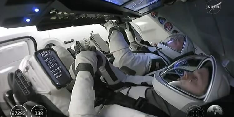 Nasa rushing astronauts home from ISS in historic 'medical emergency' with 10-hour flight to 'splashdown' in ocean