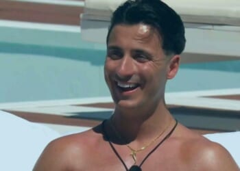 Love Island fans 'cringe' at All Stars' Tommy just moments into show as they beg for rule change