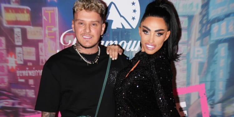Katie Price's ex JJ Slater deletes pics of them together
