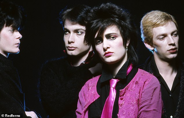 Kenny appeared in the group alongside Siouxsie Sioux, Steven Severin, John McKay and Peter Fenton