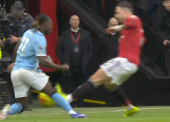 '100% red card' - Ex-Premier League referee baffled as Man Utd star Diogo Dalot escapes red card vs Man City