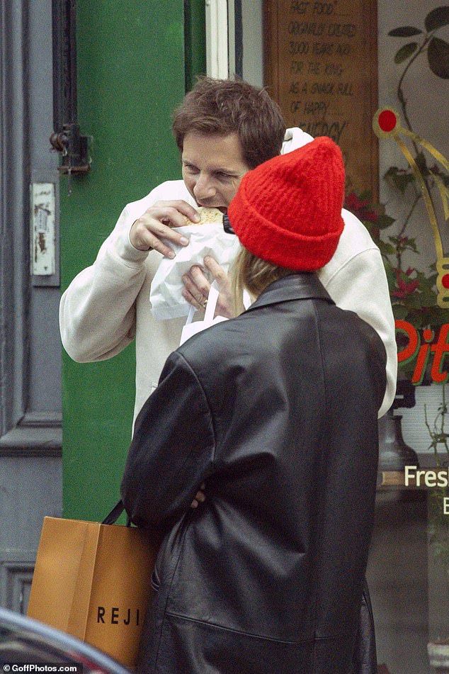 The pair stopped at Falafel King where Tom grabbed a £7.50 pitta wrap