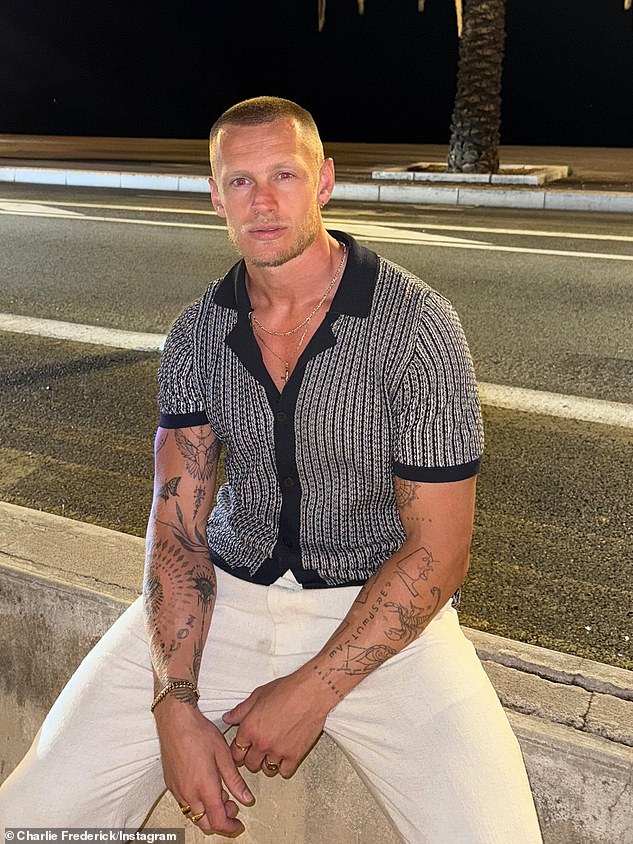 Seven years after his first short-lived appearance in the villa, Charlie is back and after turning his attention to working out he now sports a noticeably more muscular physique