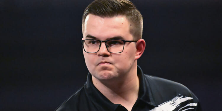 Gian Van Veen refusing to watch back World Darts Championship defeat to Luke Littler