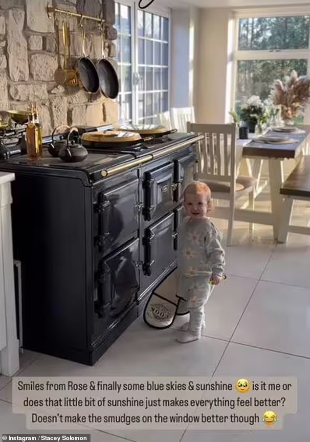 While Stacey Solomon likely does know how to use her Aga, Jordana explained that it's less about the device itself and more about the aspirational qualities that come with it