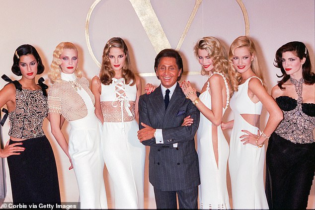 With models Naja Auermann (2L), Schiffer (3rd R), Karen Mulder (2nd R) and Stephanie Seymour (R) during the Valentino Ready to Wear Spring/Summer 1995